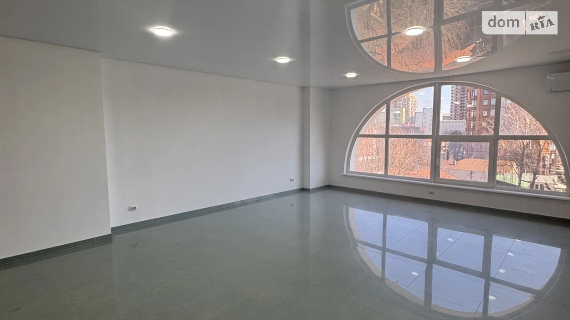 Сдается в аренду помещения свободного назначения 52.9 кв. м в 15-этажном здании, цена: 8990 грн - фото 2