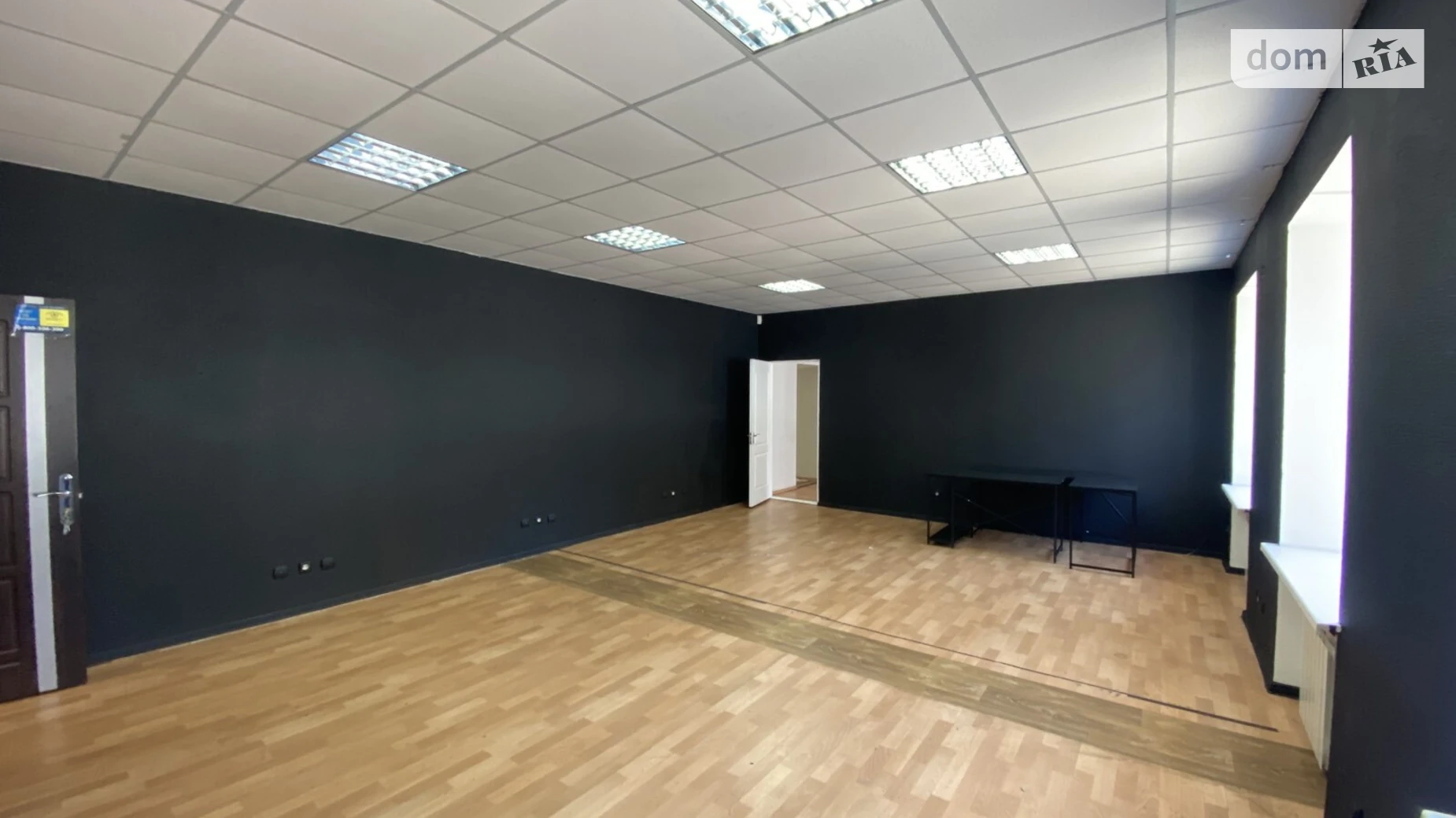 Сдается в аренду офис 55 кв. м в бизнес-центре, цена: 8250 грн - фото 3