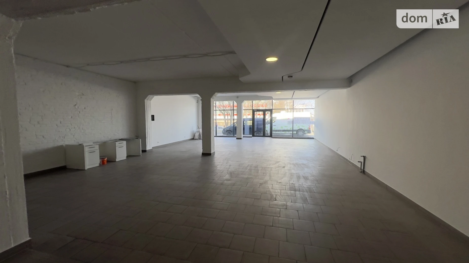 Здається в оренду приміщення вільного призначення 232 кв. м в 1-поверховій будівлі, цена: 3016 $ - фото 4