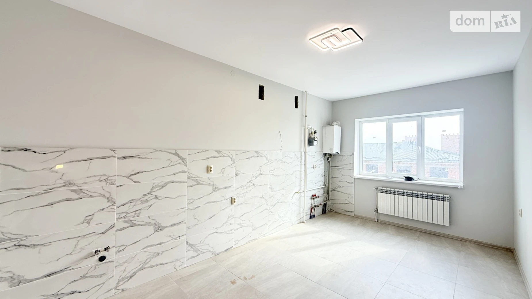 Продается 3-комнатная квартира 116 кв. м в Минае, пер. Парковый, 8Б - фото 2