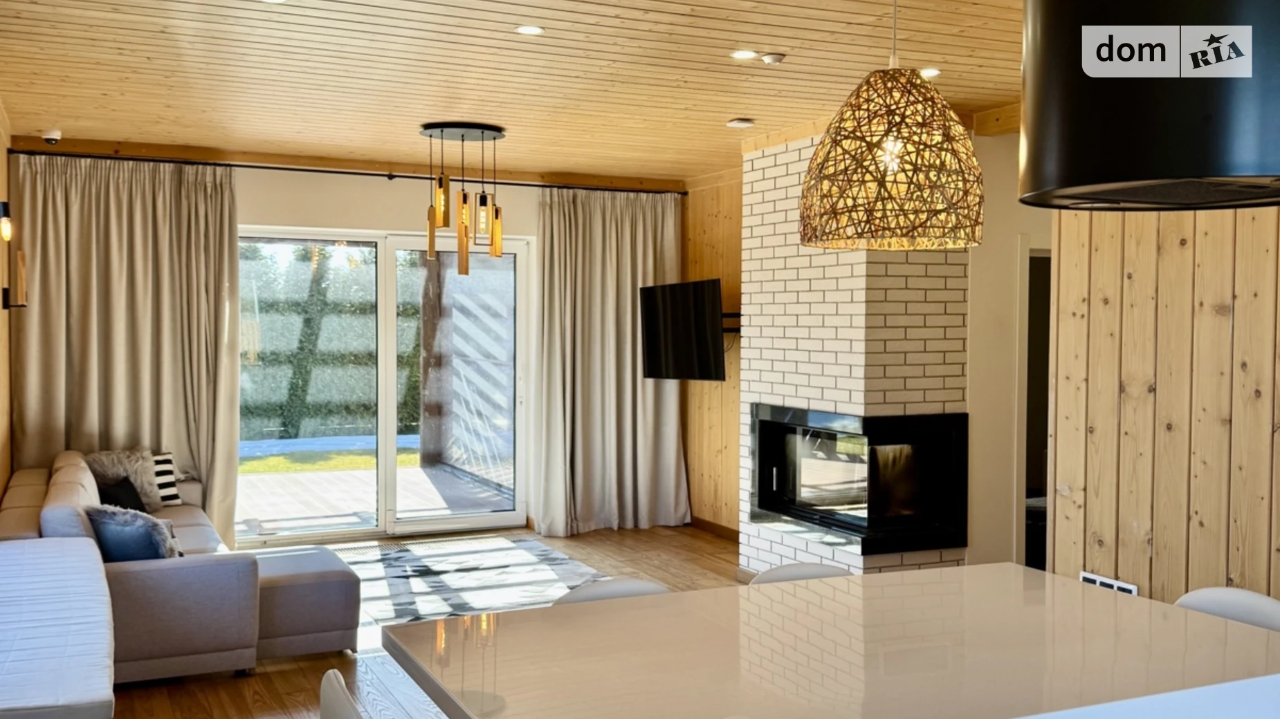 Продается дом на 2 этажа 250 кв. м с мансардой, цена: 315000 $ - фото 2