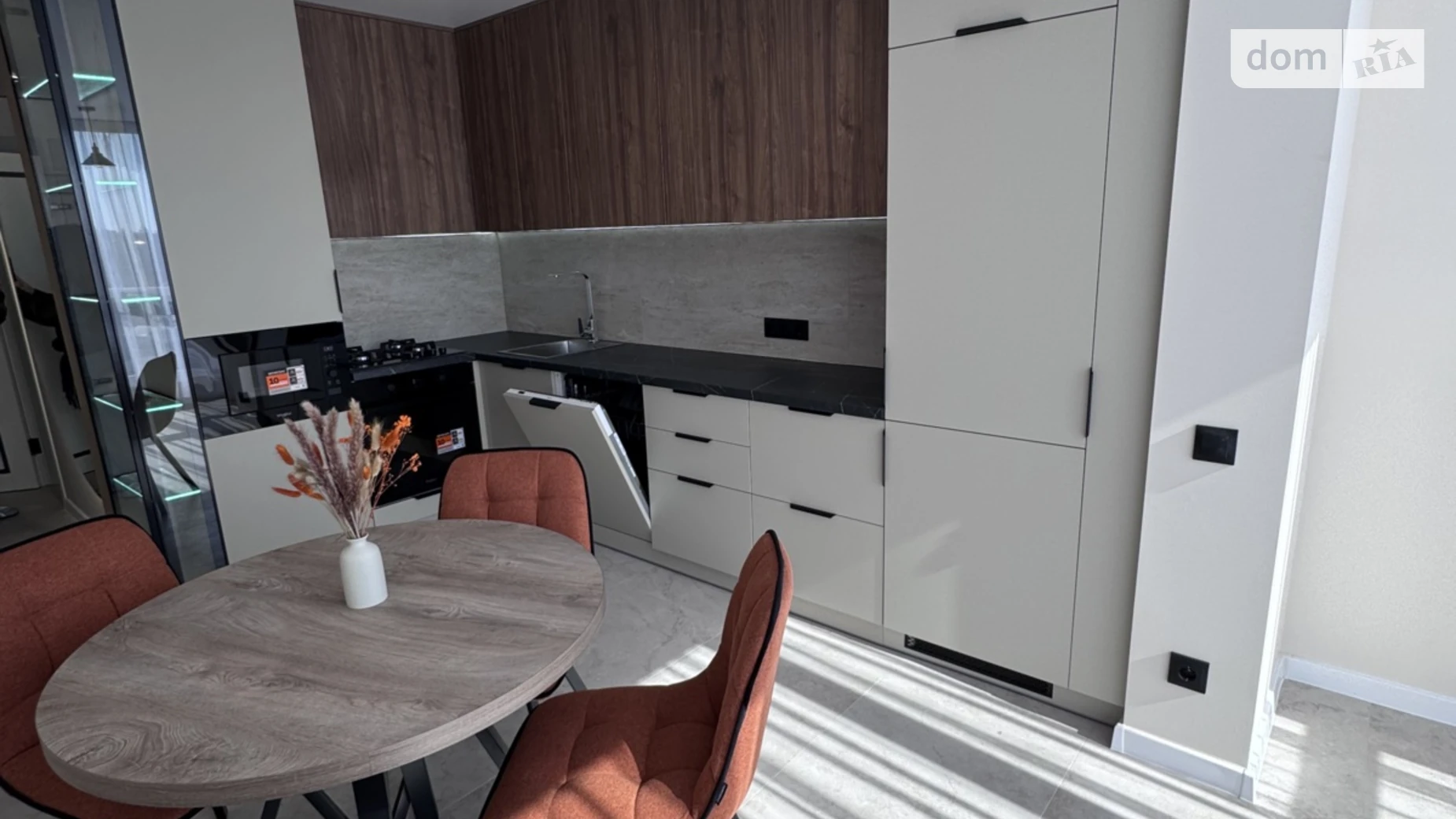 1-комнатная квартира 49 кв. м в Тернополе, просп. Бандеры Степана, 46-48 - фото 5