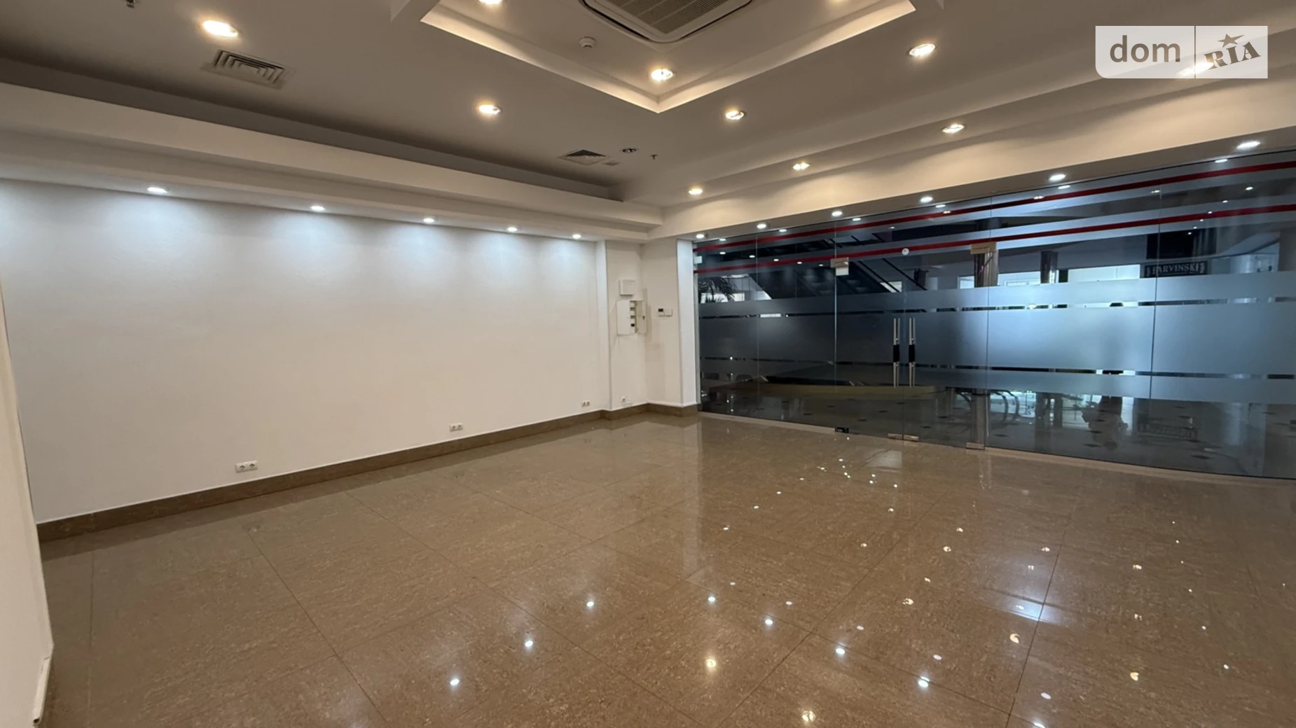 Сдается в аренду офис 55 кв. м в бизнес-центре, цена: 28600 грн - фото 2