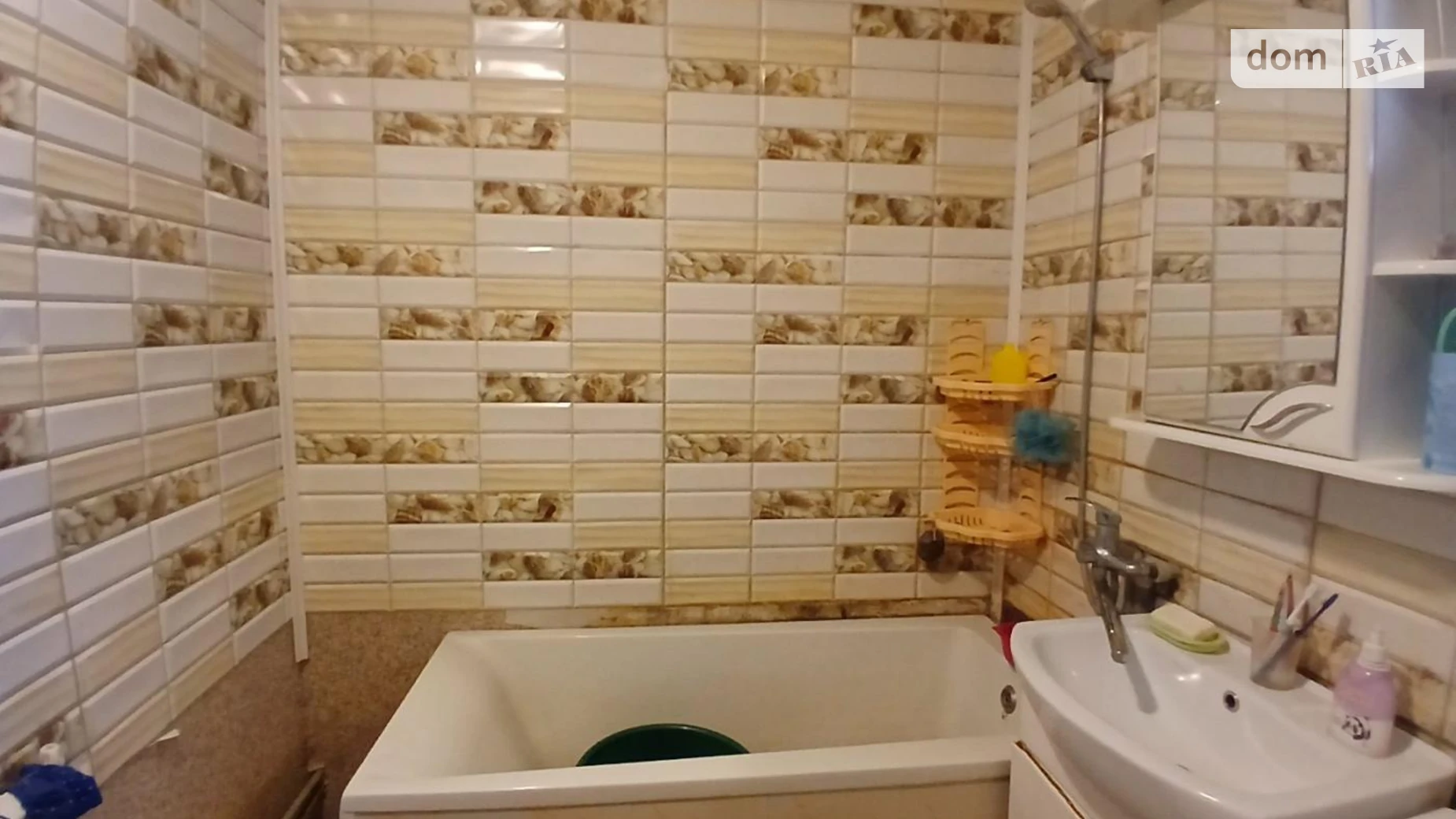 Продается дом на 2 этажа 70 кв. м с гаражом, цена: 44000 $ - фото 3