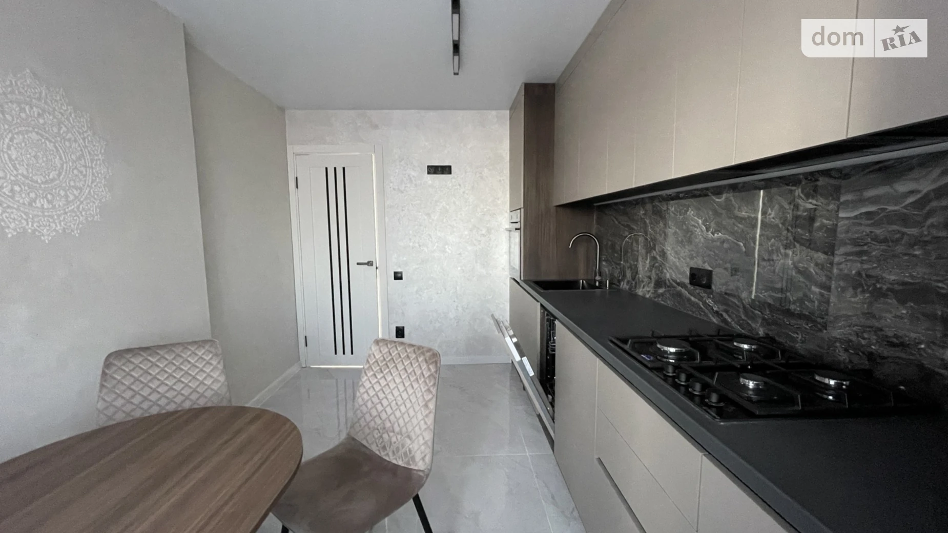 1-кімнатна квартира 45 кв. м у Тернополі, цена: 65000 $ - фото 3