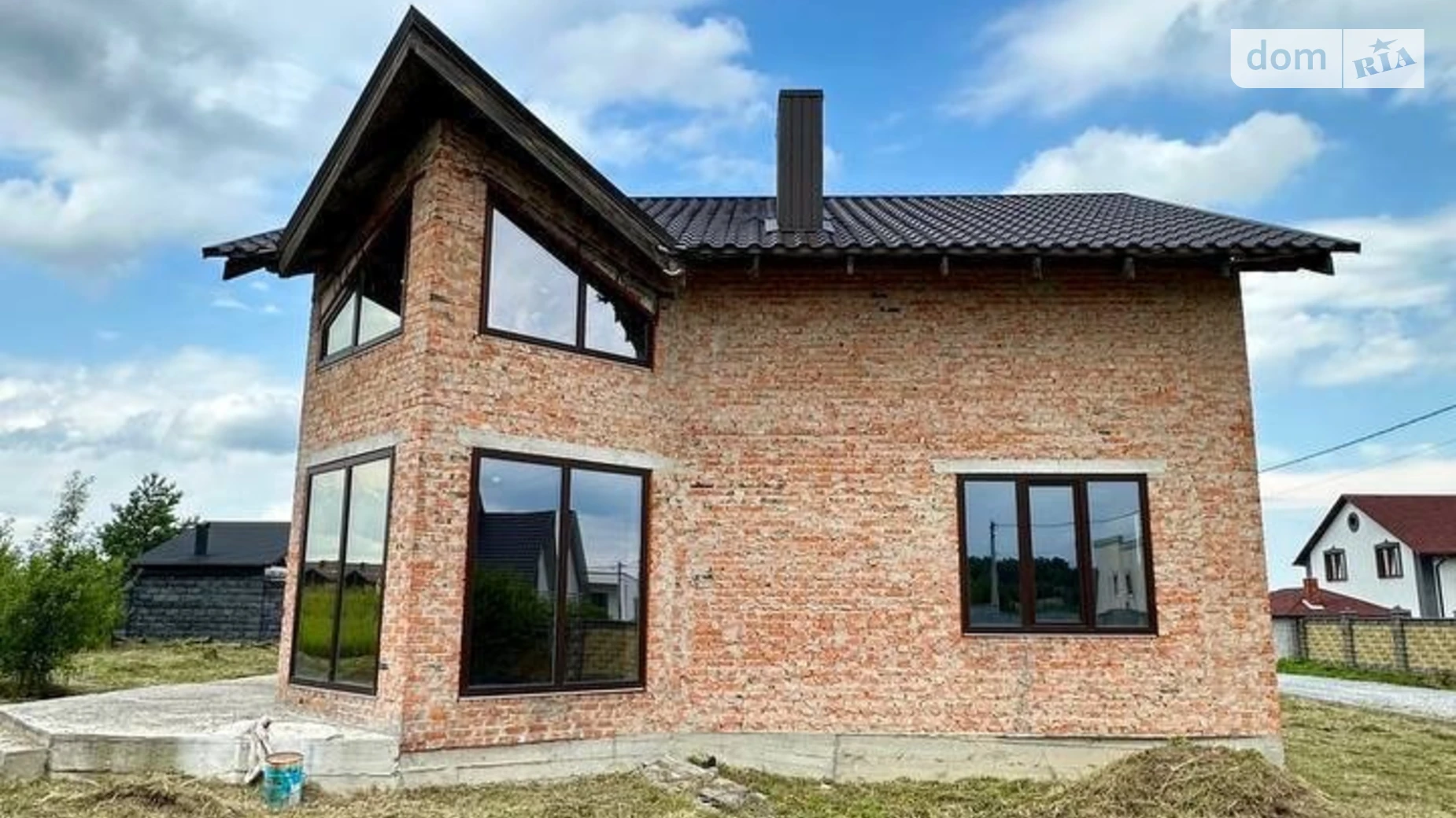 Продается дом на 2 этажа 218 кв. м с бассейном, цена: 155000 $ - фото 4