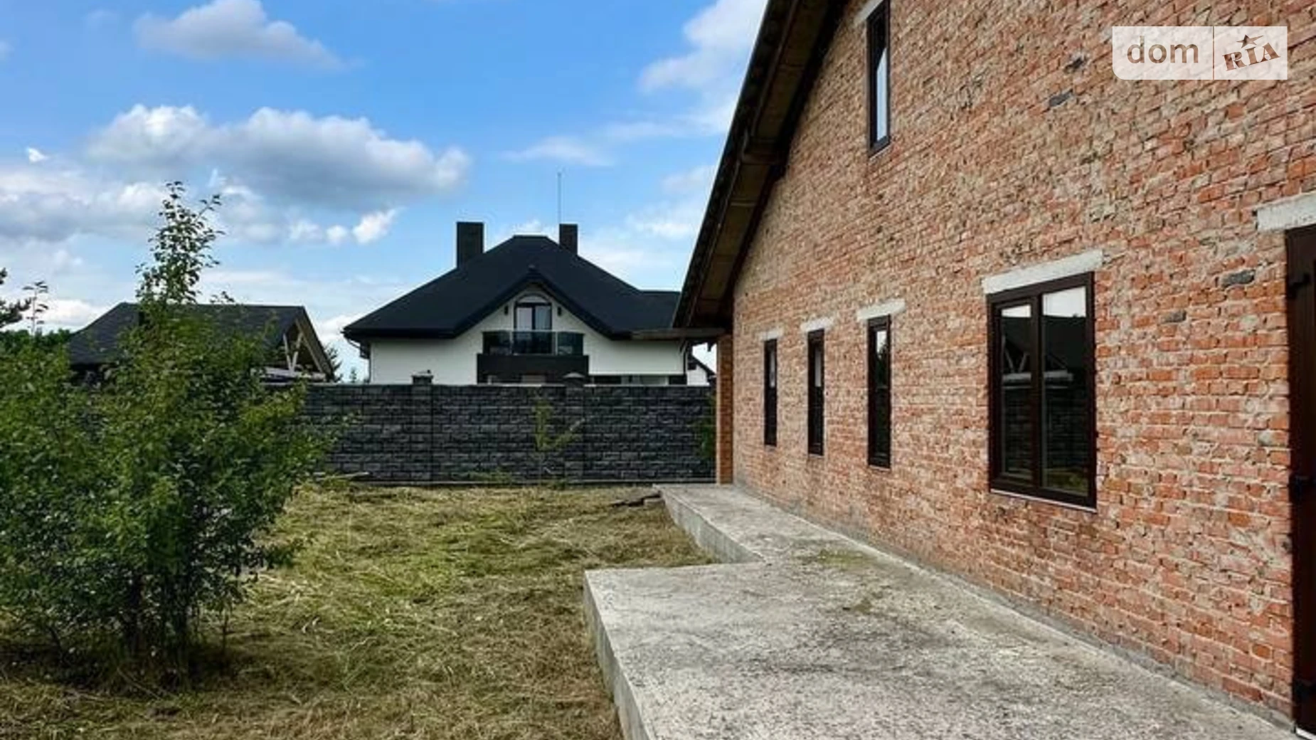 Продается дом на 2 этажа 218 кв. м с бассейном, цена: 155000 $ - фото 5