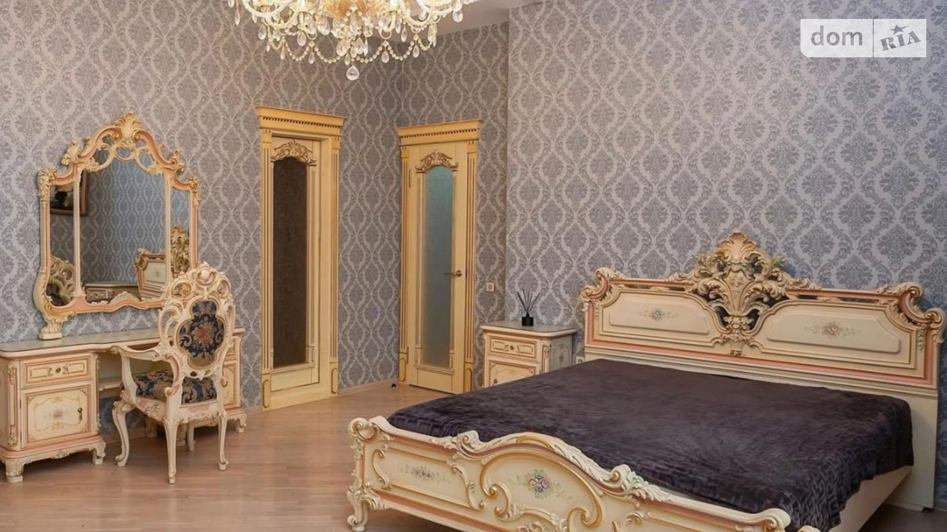 2-комнатная квартира 120.4 кв. м в Луцке, цена: 115584 $ - фото 2