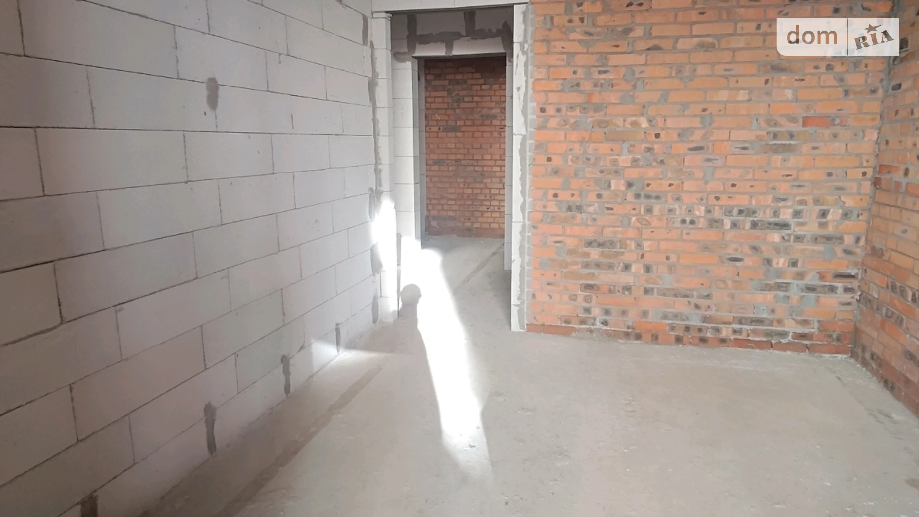 Продается 1-комнатная квартира 39 кв. м в Хмельницком, ул. Коновальца Евгения, 1 - фото 2