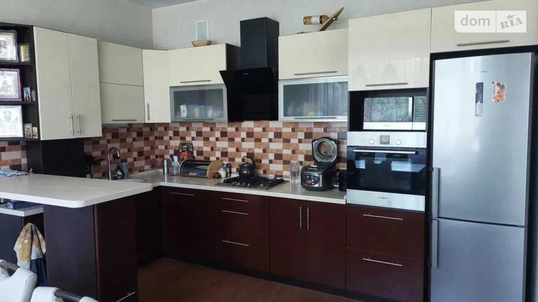 Сдается в аренду дом на 2 этажа 200 кв. м с бассейном, цена: 2500 $ - фото 4