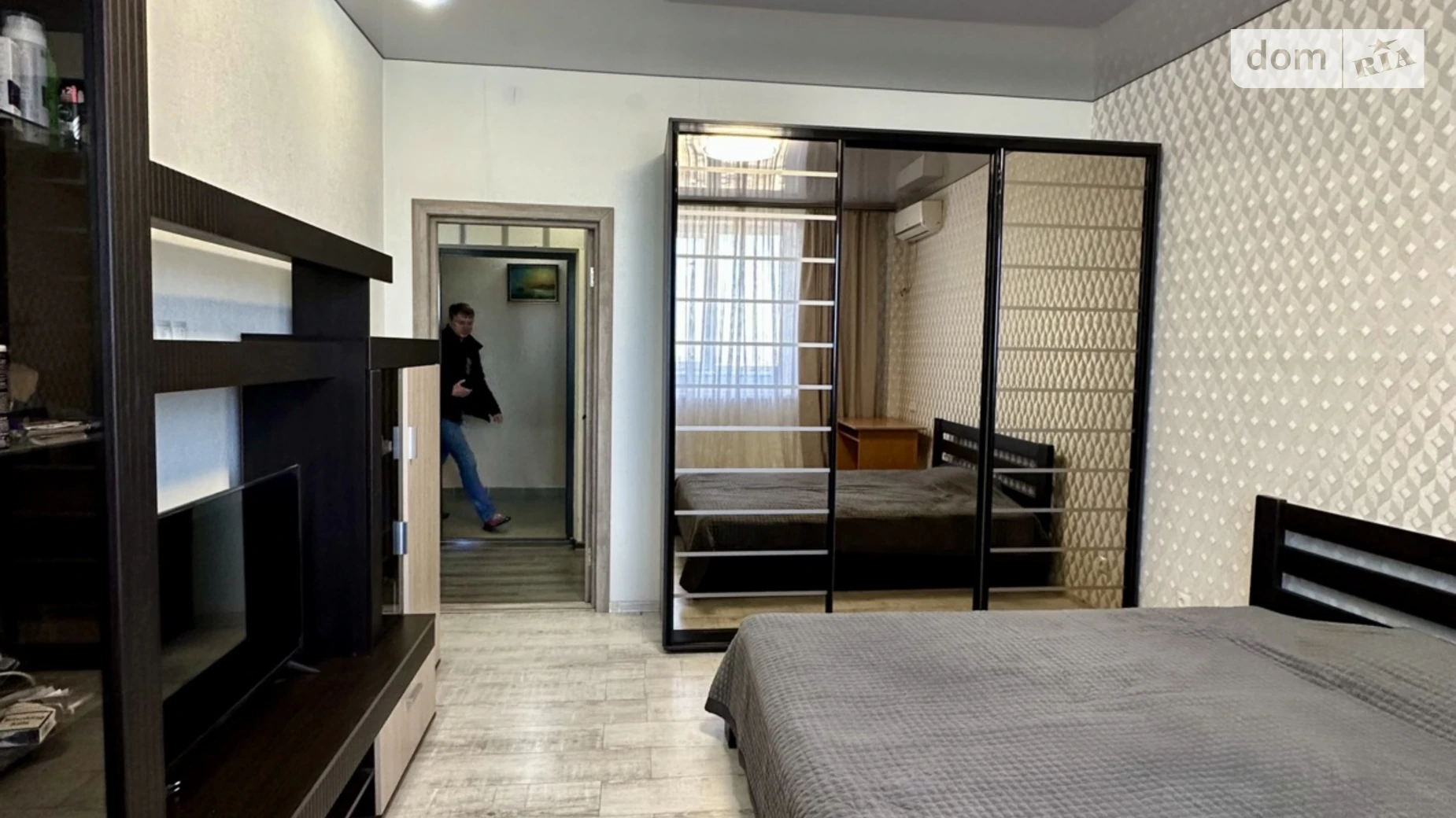 Продается 1-комнатная квартира 43.6 кв. м в Крыжановка, ул. Защитников Украины(Генерала Бочарова), 44/6 - фото 4