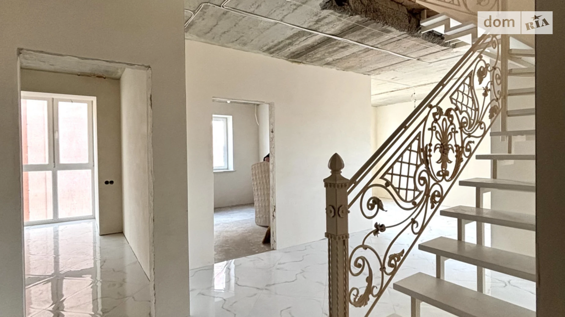 Продается 3-комнатная квартира 112 кв. м в Жовкве, ул. С. Петлюры, 9А - фото 4