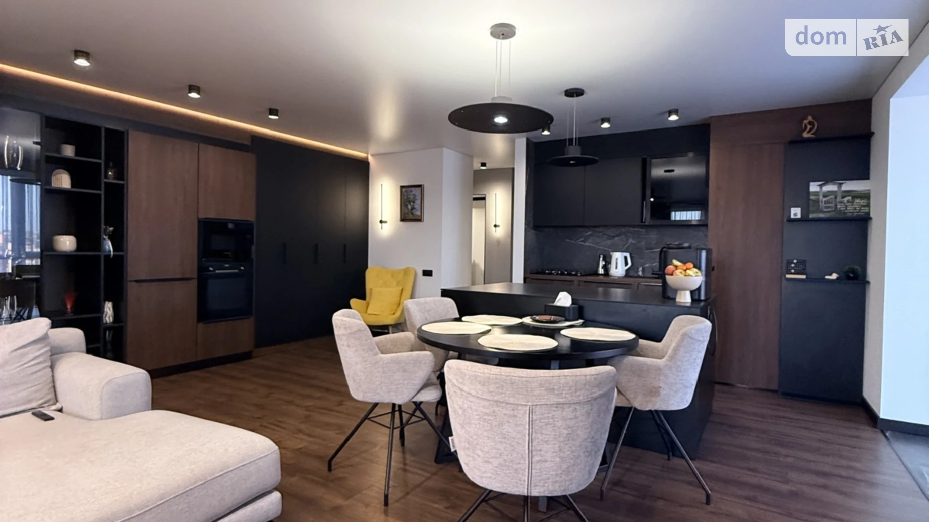 Продается 4-комнатная квартира 176 кв. м в Хмельницком, просп. Мира, 63В - фото 2