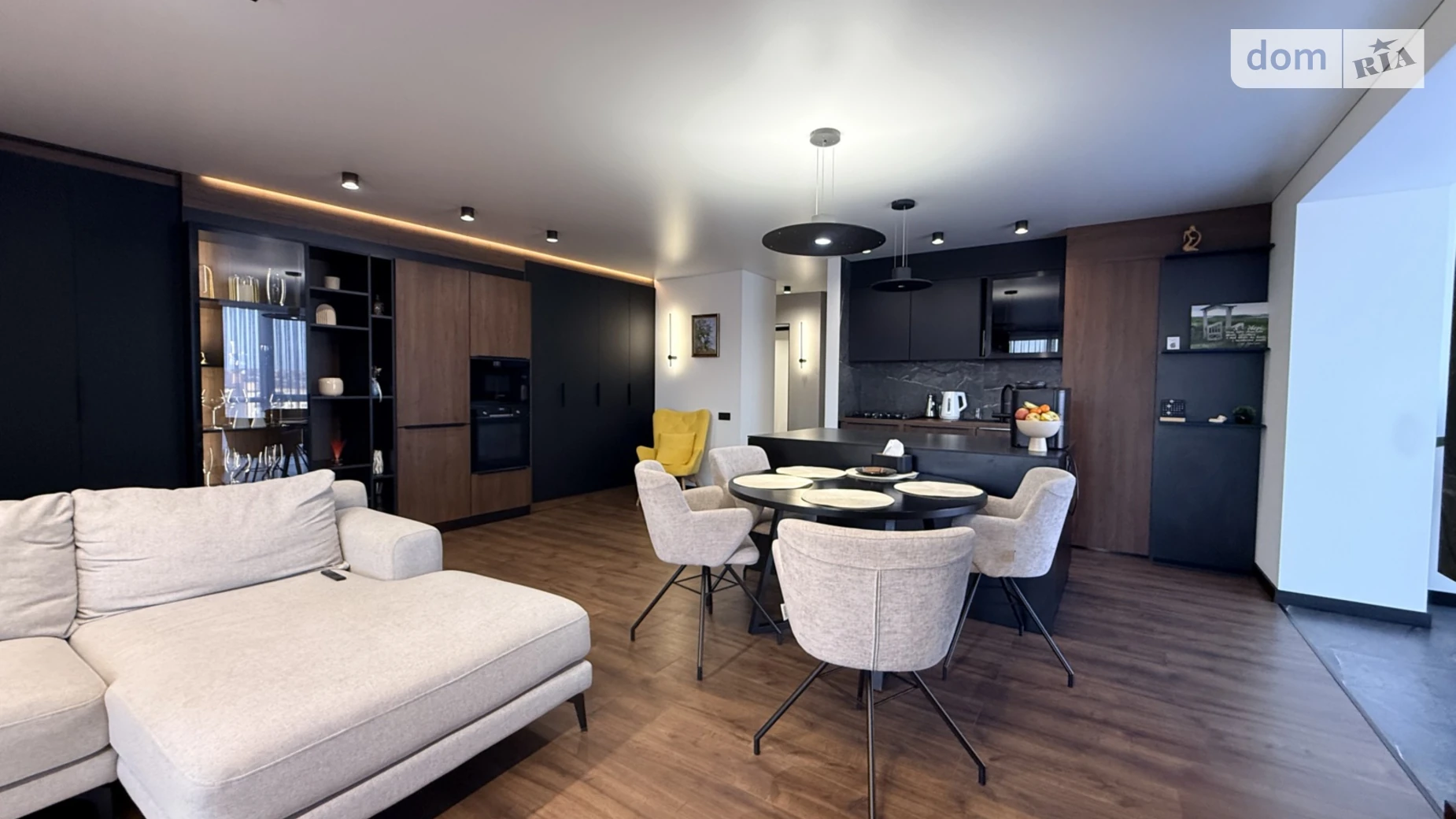 Продается 4-комнатная квартира 176 кв. м в Хмельницком, просп. Мира, 63В - фото 3