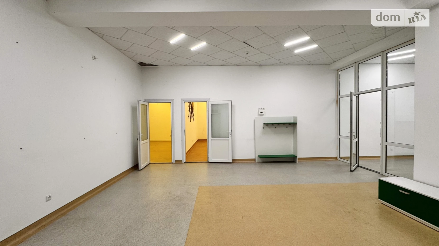 Продается помещения свободного назначения 217.1 кв. м в 8-этажном здании, цена: 399000 $ - фото 2