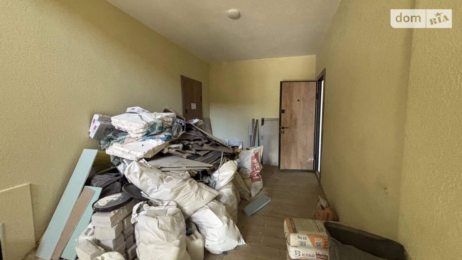 Продается 1-комнатная квартира 66 кв. м в Ужгороде, ул. Енковская, 33 - фото 5