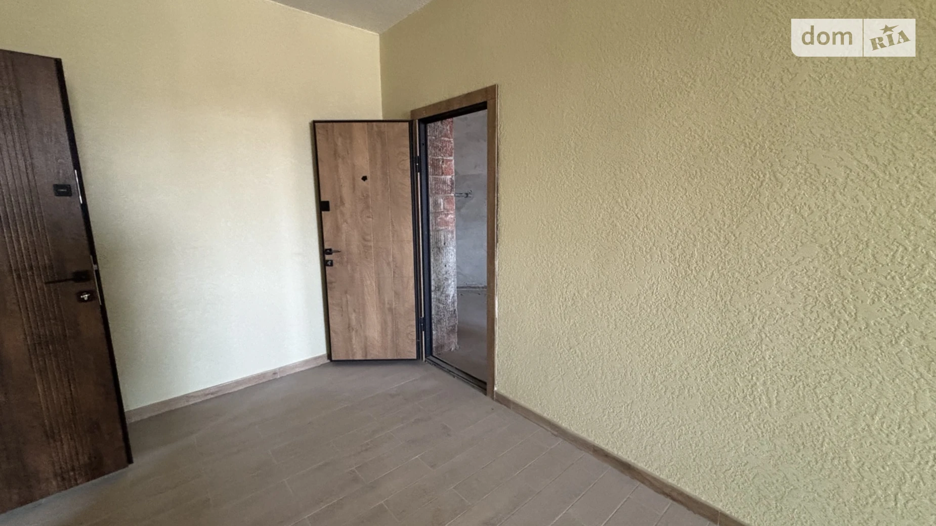 Продается 1-комнатная квартира 66 кв. м в Ужгороде, ул. Енковская, 33 - фото 5