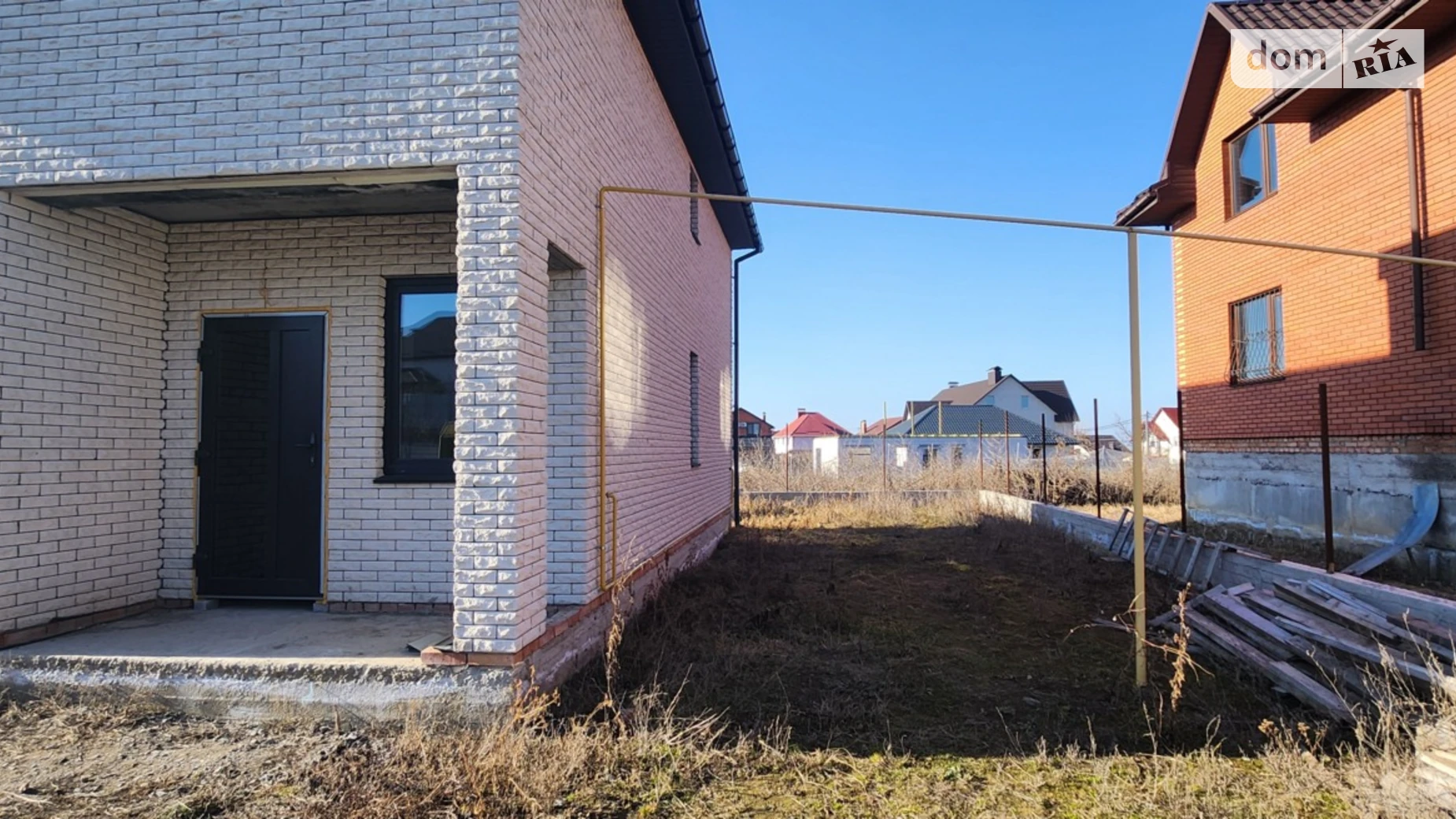 Продается дом на 2 этажа 120 кв. м с подвалом, цена: 92000 $ - фото 2