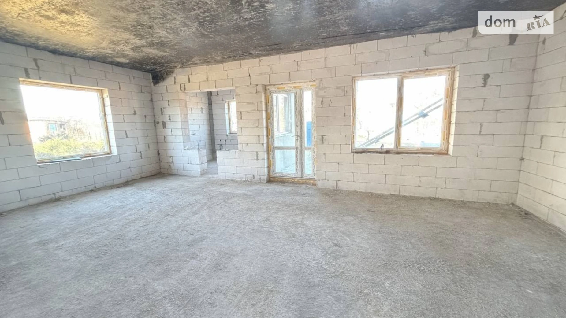 Продается дом на 2 этажа 188.8 кв. м с камином, цена: 50000 $ - фото 2