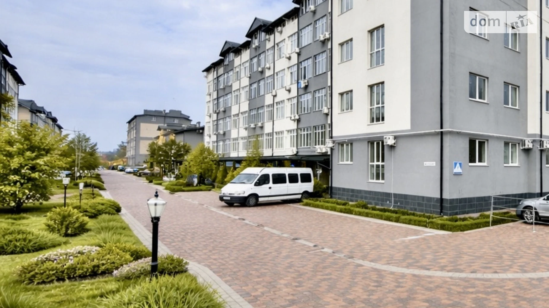 Продается 3-комнатная квартира 110 кв. м в Минае, пер. Парковый, 8Б - фото 2