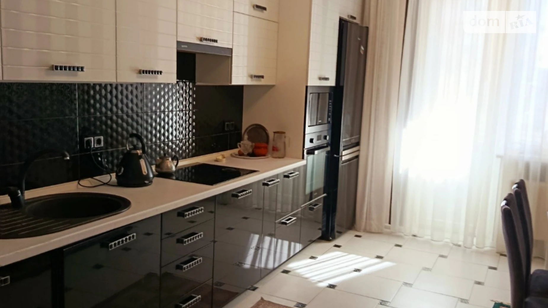 Продається 1-кімнатна квартира 55.6 кв. м у Броварах, вул. Київська, 265 - фото 2