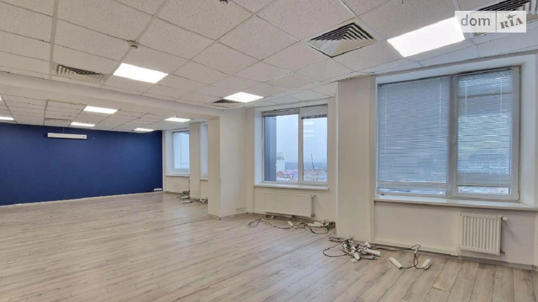 Сдается в аренду офис 750 кв. м в бизнес-центре, цена: 15000 $ - фото 4