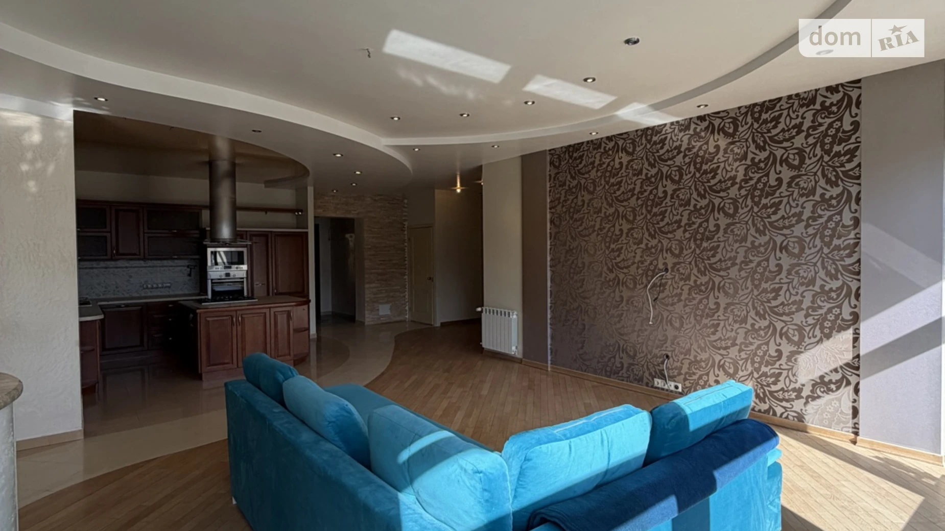 Продается дом на 2 этажа 191.3 кв. м с беседкой, цена: 285000 $ - фото 4