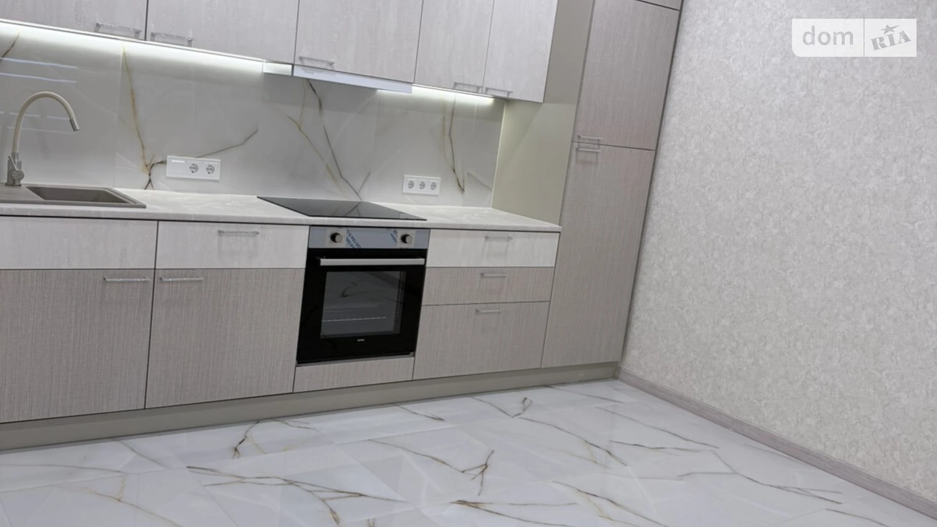 Продается 2-комнатная квартира 45 кв. м в Крыжановка, ул. Академика Сахарова, 3В - фото 3