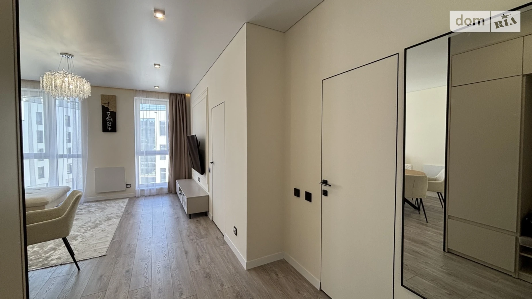 Продается 1-комнатная квартира 45 кв. м в Минае, ул. Августина Волошина, 22 - фото 2