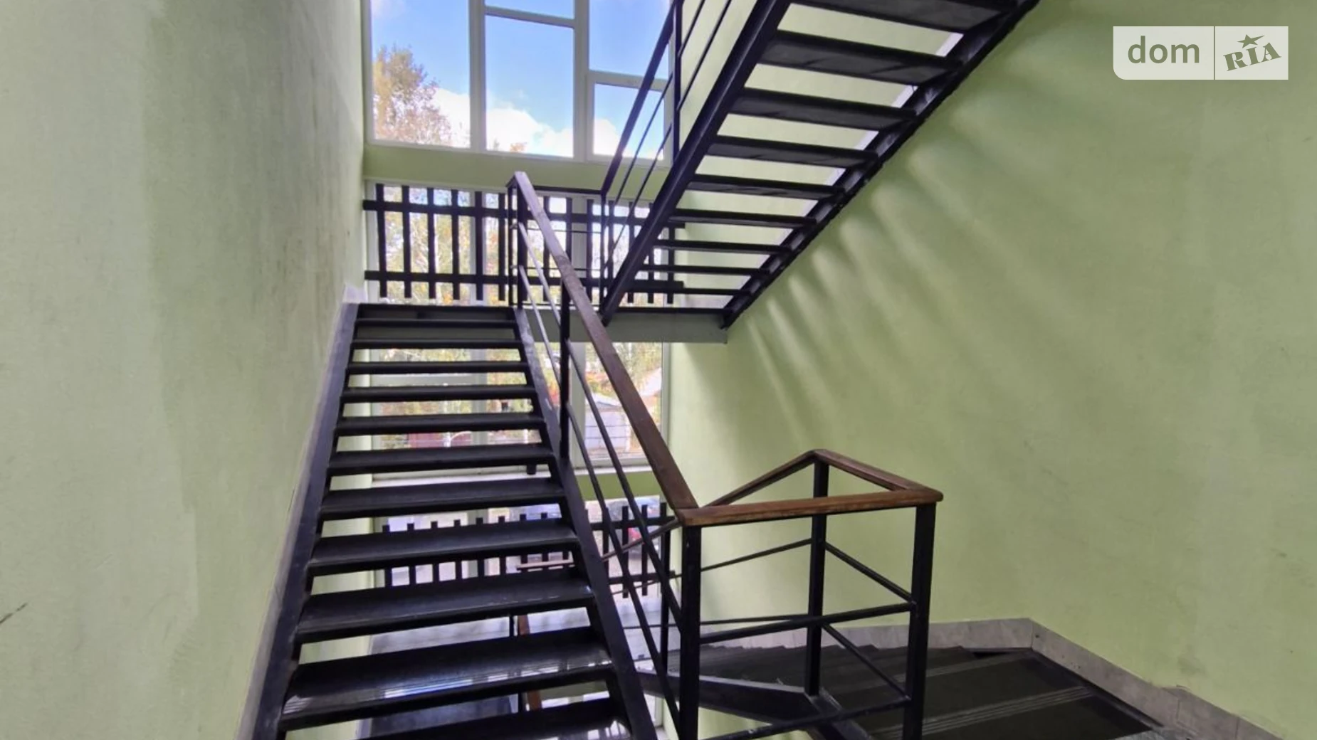 Продается 1-комнатная квартира 46 кв. м в Борисполе, ул. Шевченка, 33 - фото 2