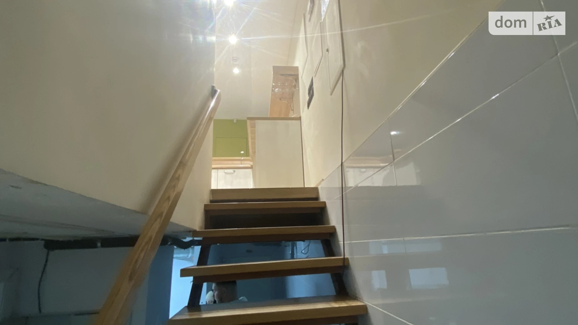 Продается офис 134 кв. м в бизнес-центре, цена: 110000 $ - фото 3