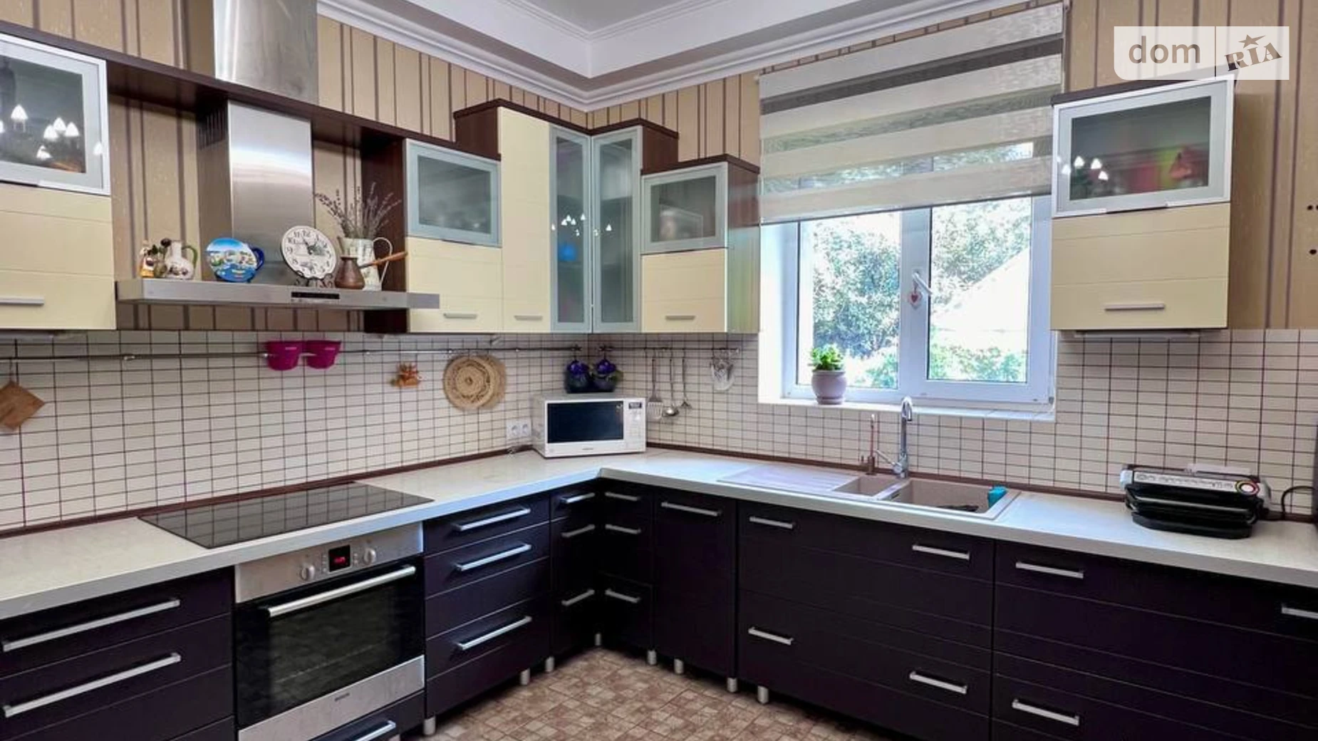 Сдается в аренду дом на 2 этажа 284 кв. м с террасой, цена: 1600 $ - фото 3