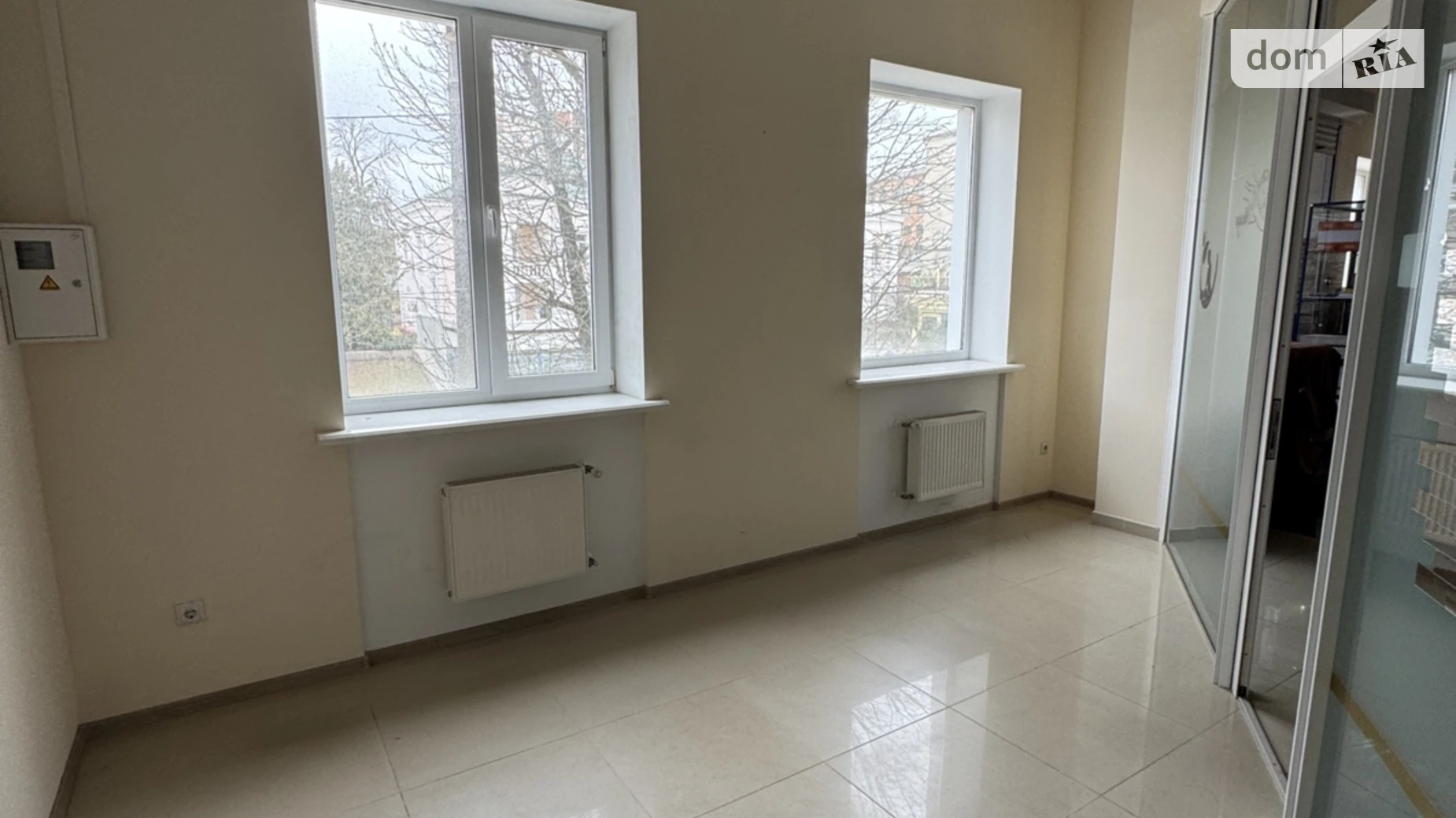 Сдается в аренду офис 14 кв. м в бизнес-центре, цена: 4000 грн - фото 2