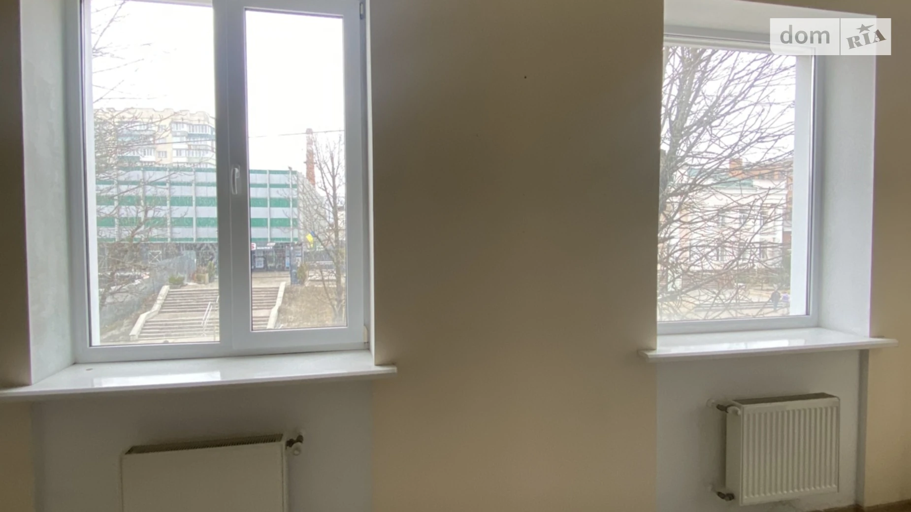 Сдается в аренду офис 14 кв. м в бизнес-центре, цена: 4000 грн - фото 2