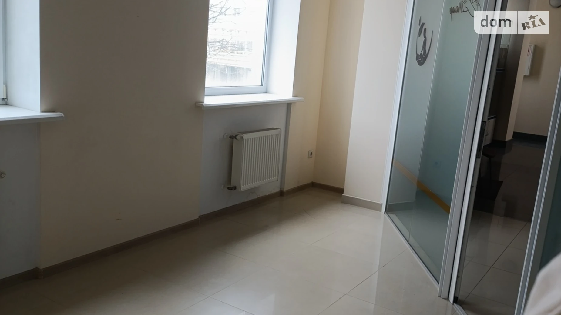 Сдается в аренду офис 14 кв. м в бизнес-центре, цена: 4000 грн - фото 4