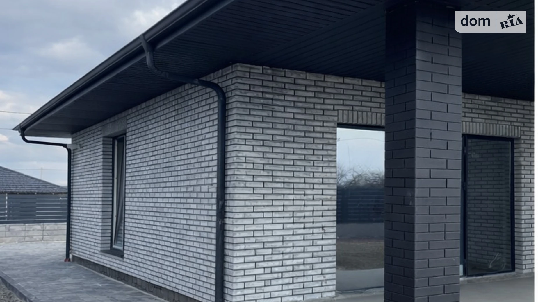 Продается одноэтажный дом 130 кв. м с бассейном, цена: 110000 $ - фото 2