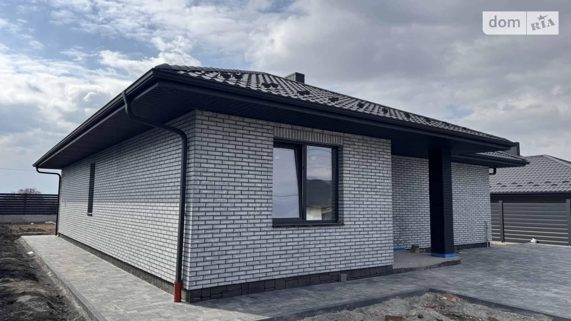 Продается одноэтажный дом 130 кв. м с бассейном, цена: 110000 $ - фото 5