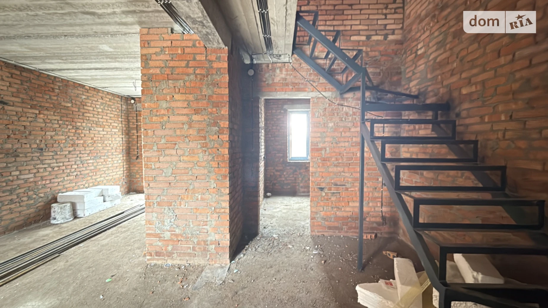 Продается дом на 2 этажа 108 кв. м с балконом, цена: 84000 $ - фото 4