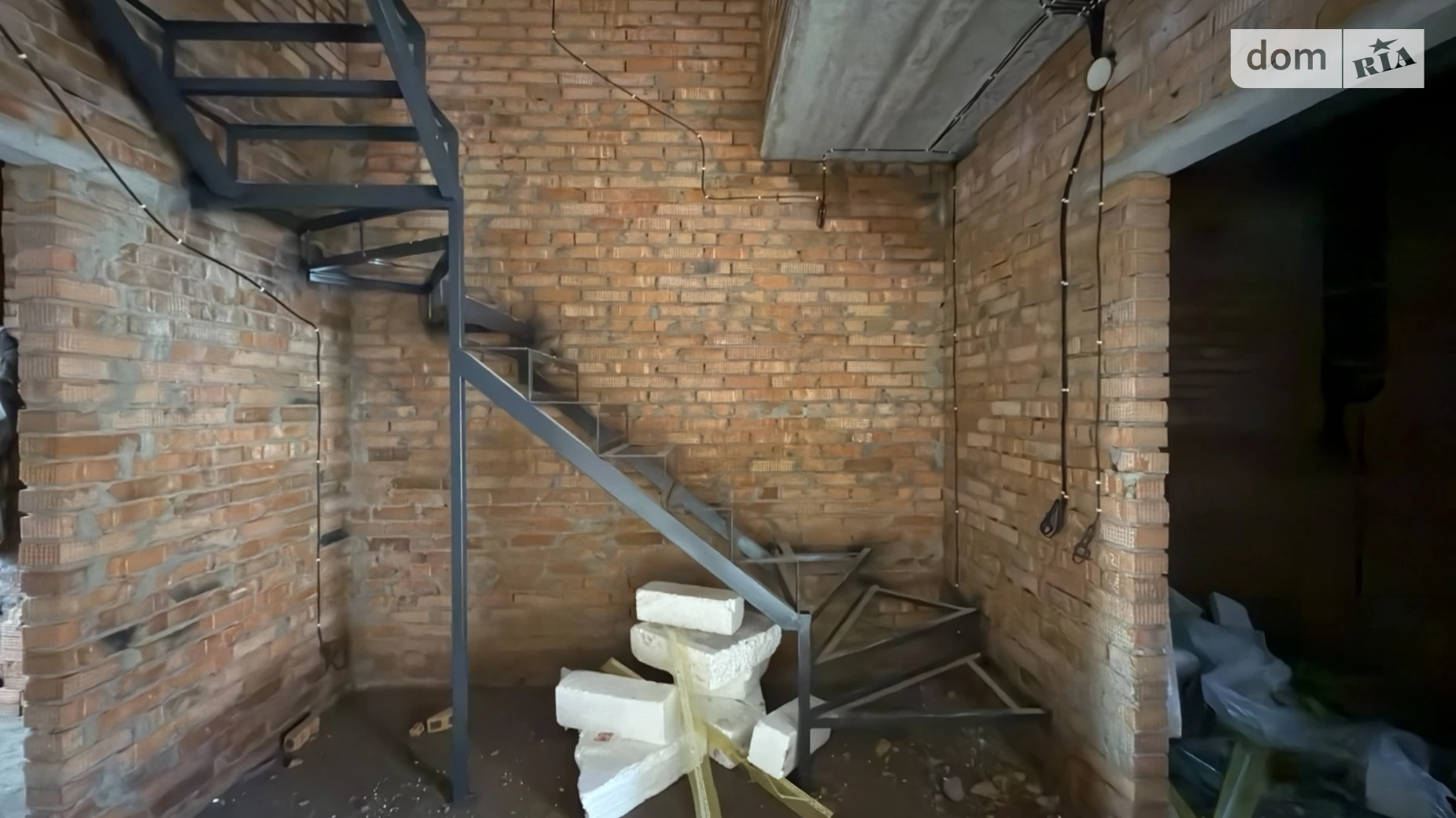 Продается дом на 2 этажа 108 кв. м с балконом, цена: 84000 $ - фото 5