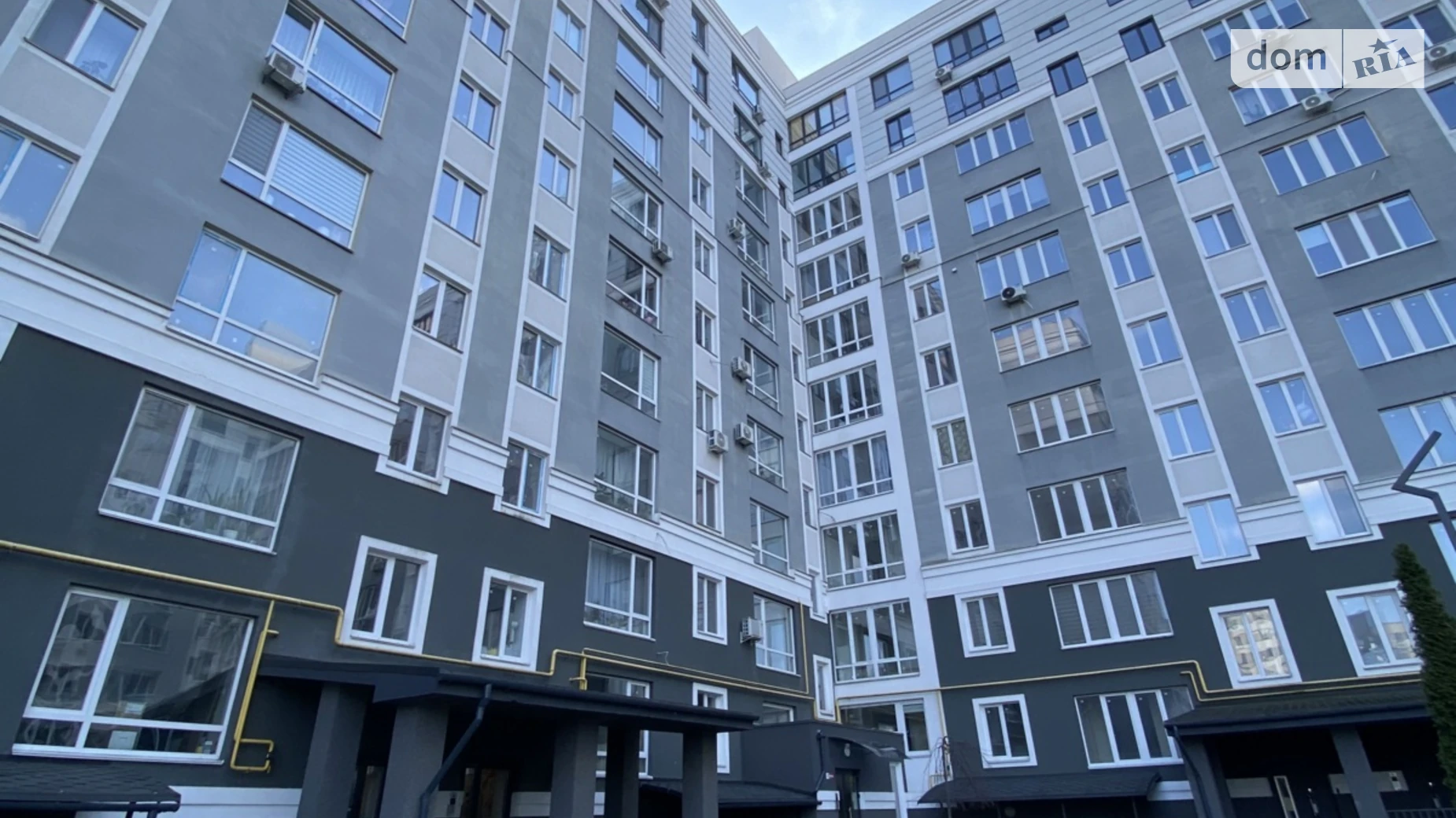 Продается 1-комнатная квартира 44 кв. м в Буче, ул. Ивана Кожедуба, 8А - фото 2