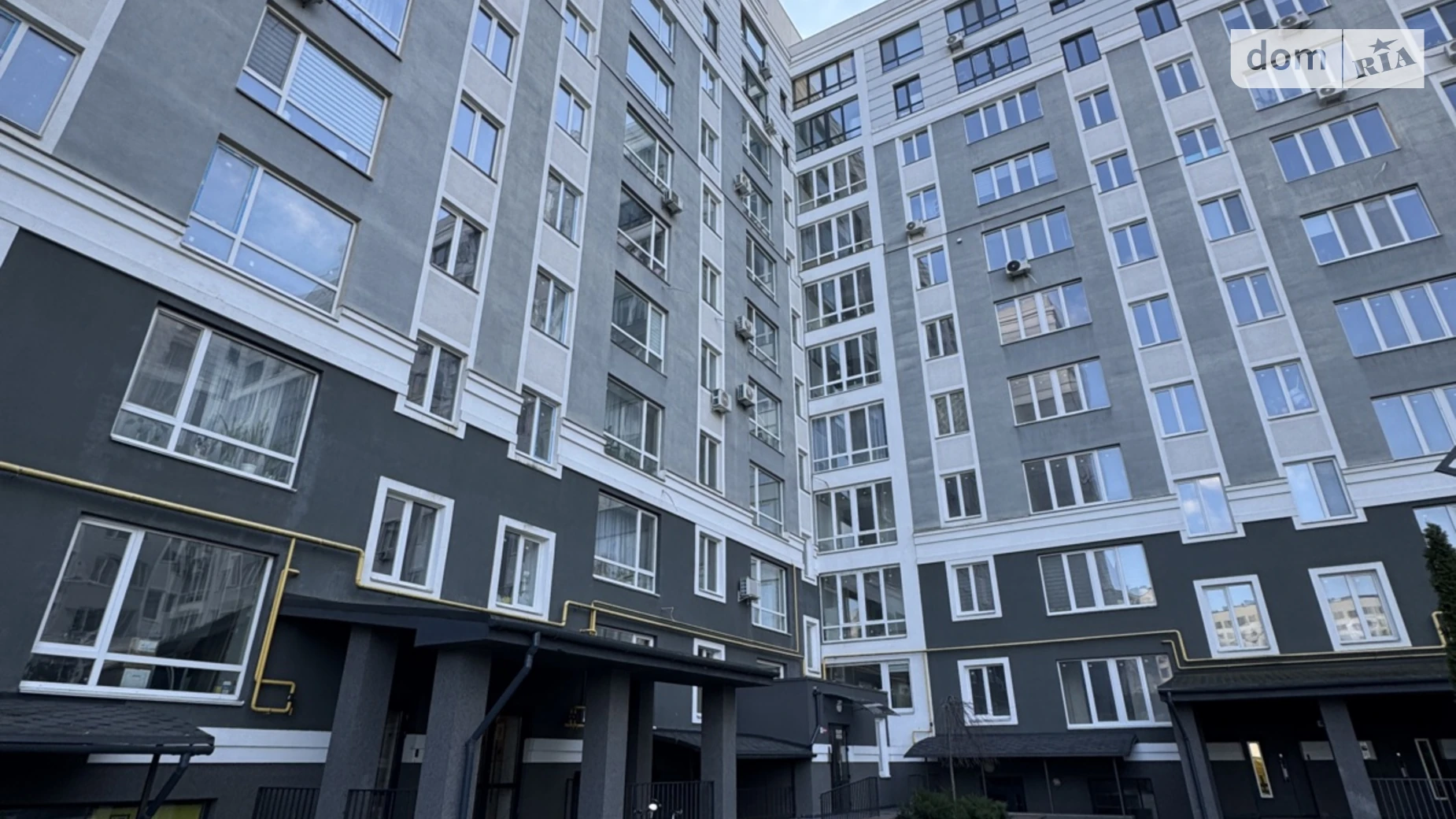 Продается 1-комнатная квартира 43 кв. м в Буче, ул. Ивана Кожедуба, 8А - фото 3