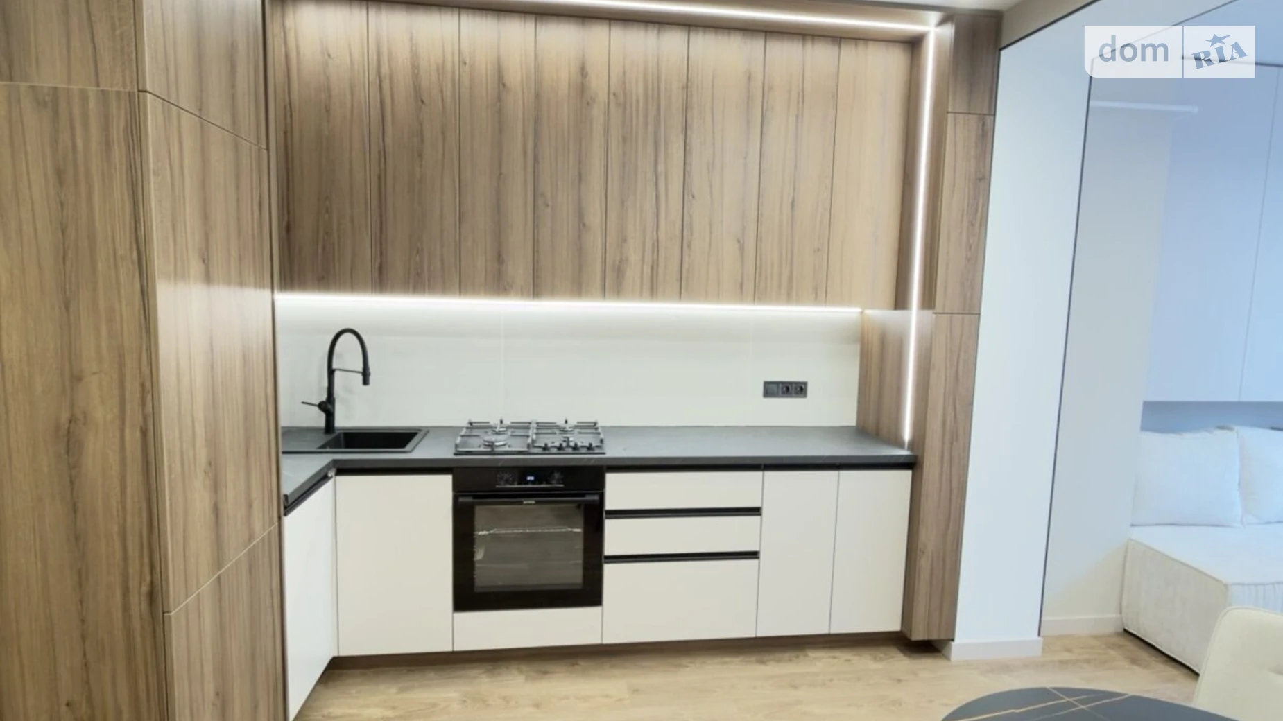 Продается 1-комнатная квартира 41 кв. м в Софиевской Борщаговке, ул. Григория Сковороды, 14 - фото 2