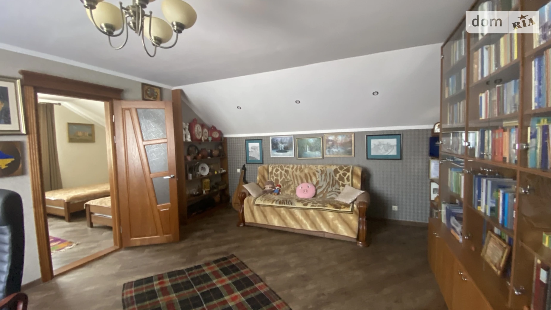 Продается дом на 2 этажа 208 кв. м с баней/сауной, цена: 230000 $ - фото 3