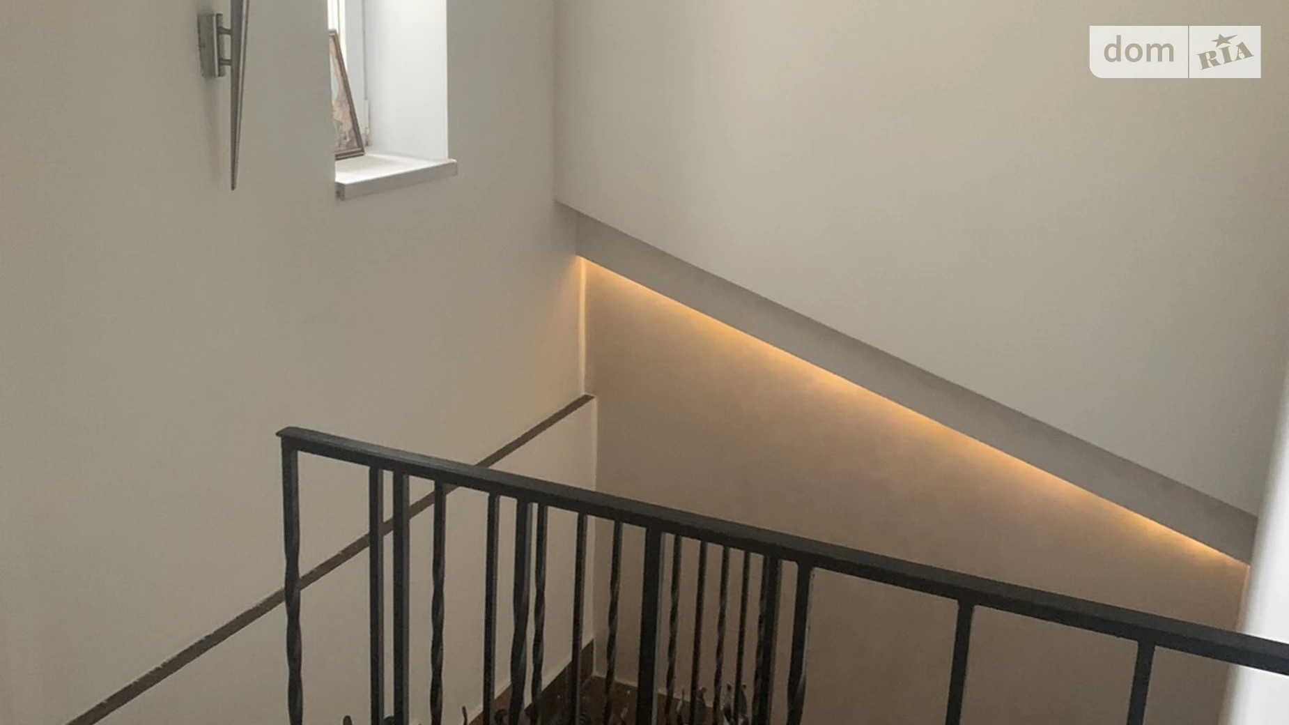 Продается дом на 2 этажа 187 кв. м с камином, цена: 225000 $ - фото 2