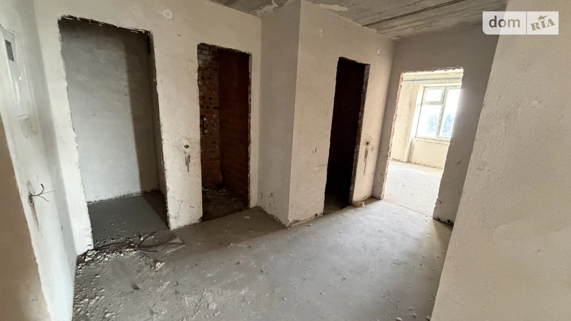 Продается 2-комнатная квартира 72.2 кв. м в, цена: 69999 $ - фото 2