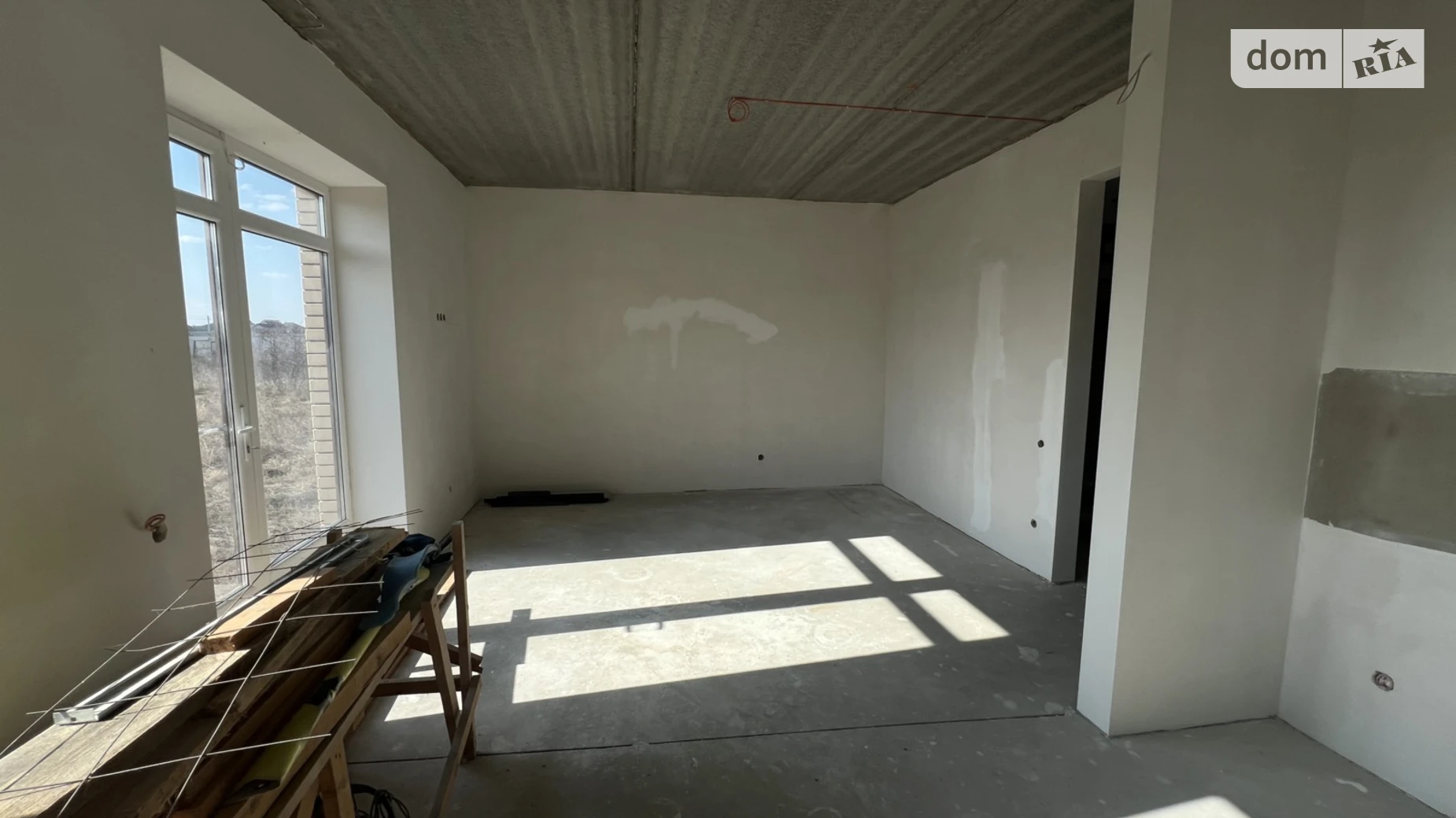 Продается дом на 2 этажа 125 кв. м с камином, цена: 95000 $ - фото 4