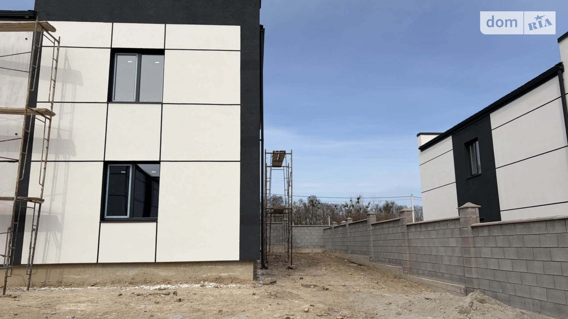 ул. Кулика и Гудачека(Макарова) Ювилейный Ровно, цена: 75000 $ - фото 2