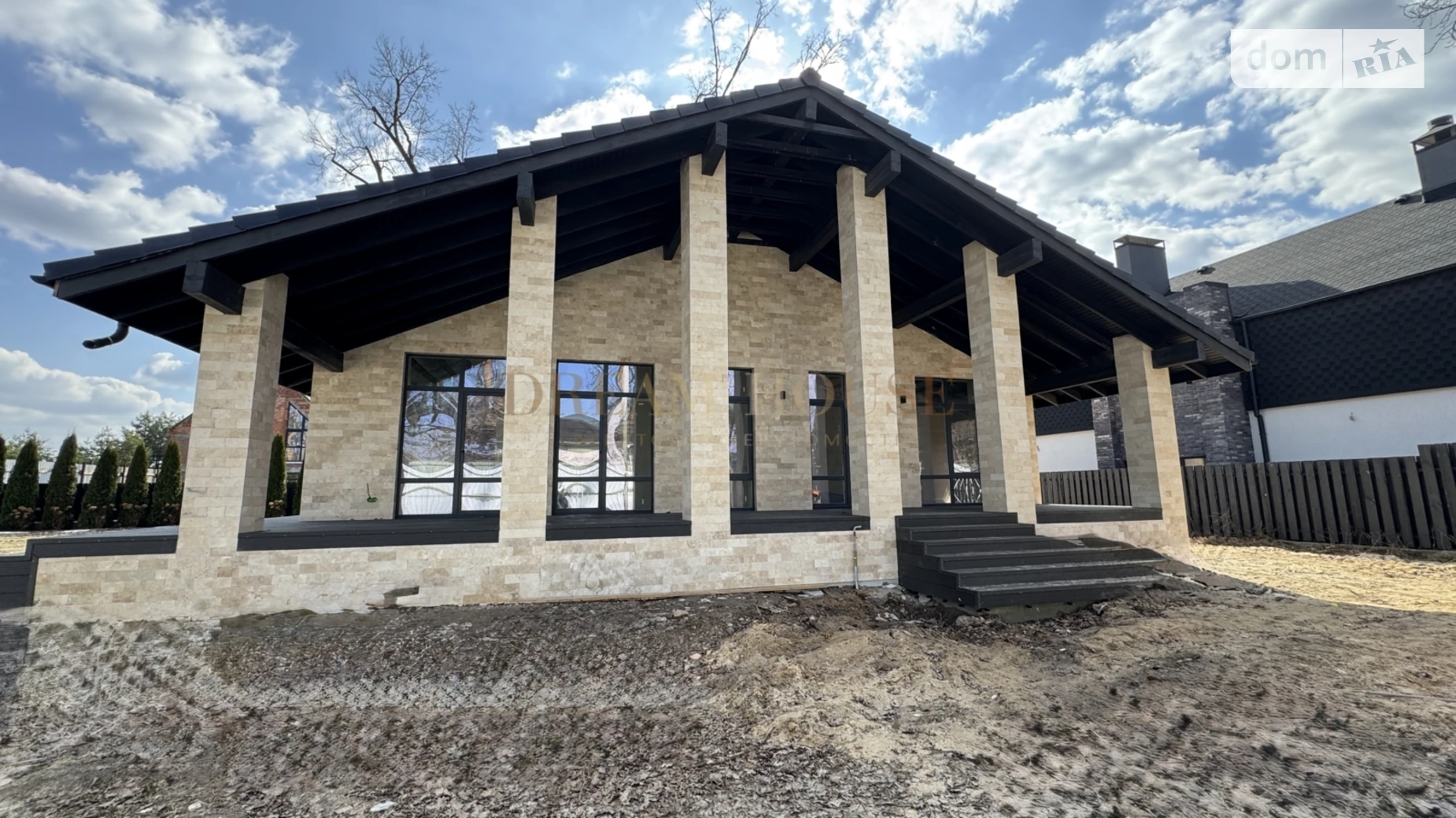 Продается одноэтажный дом 200 кв. м с верандой, цена: 450000 $ - фото 5