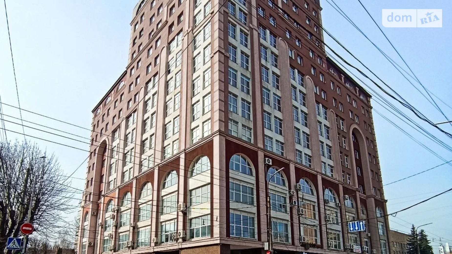 Сдается в аренду офис 21.1 кв. м в бизнес-центре, цена: 100 $ - фото 2