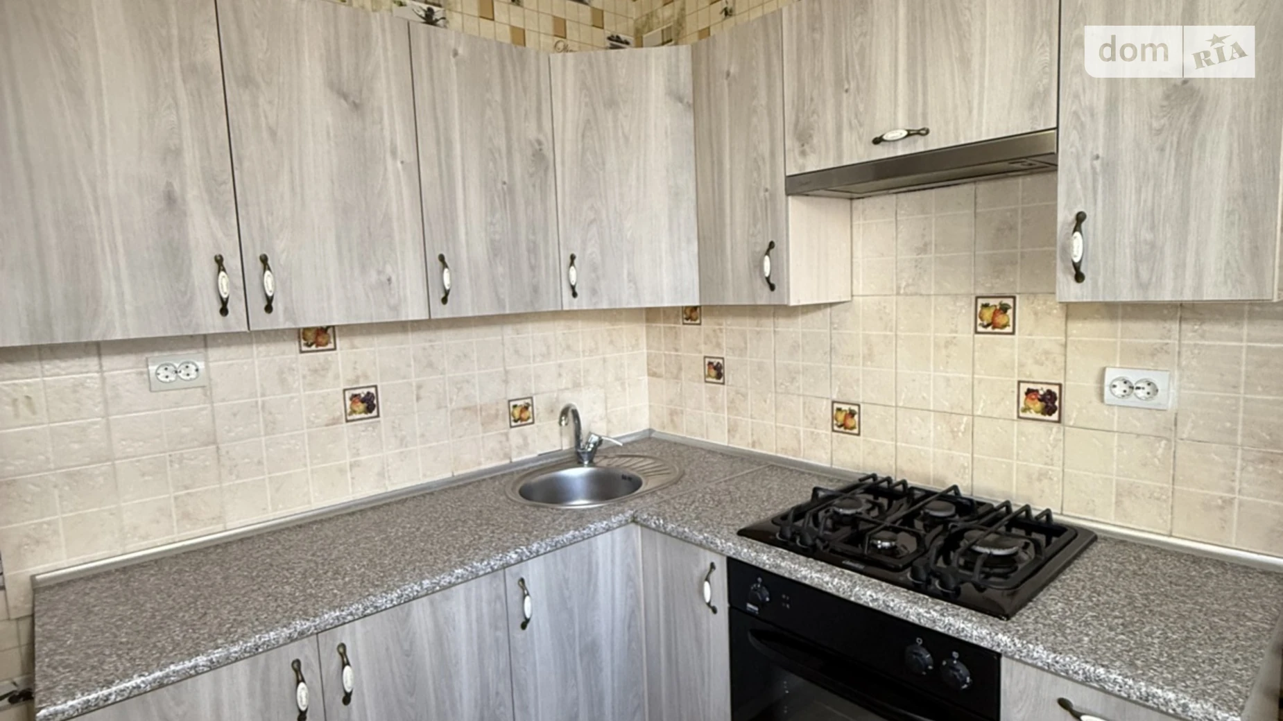 Продается 1-комнатная квартира 34 кв. м в, цена: 28000 $ - фото 2